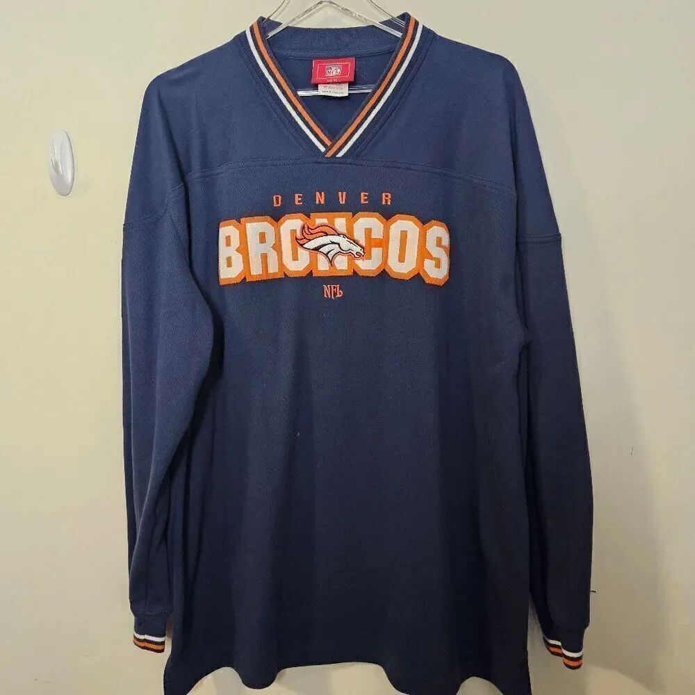 Vintage NFL Denver Bronchos V-neck Pullover Sweatshirt Size XL